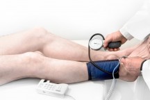 Pulswellenmessung der Bein- und Fußpulse